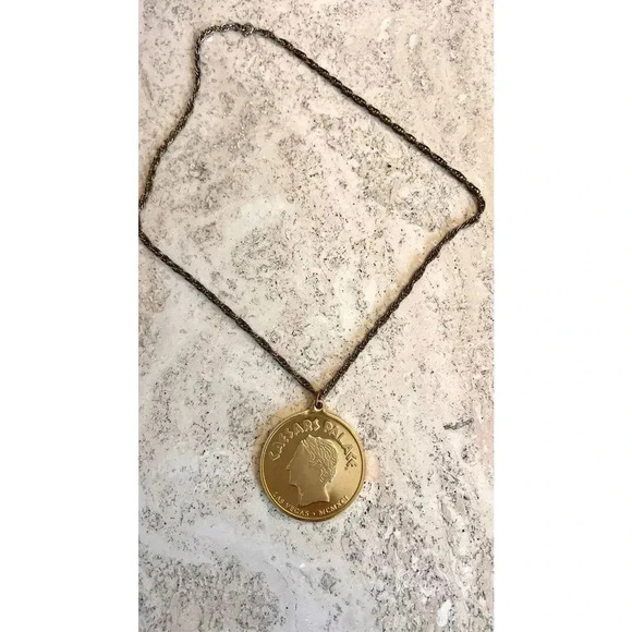 Vintage Caesars Palace Las Vegas Coin Chain MCMXCI Gold Tone Medallion Necklace - Picture 2 of 6